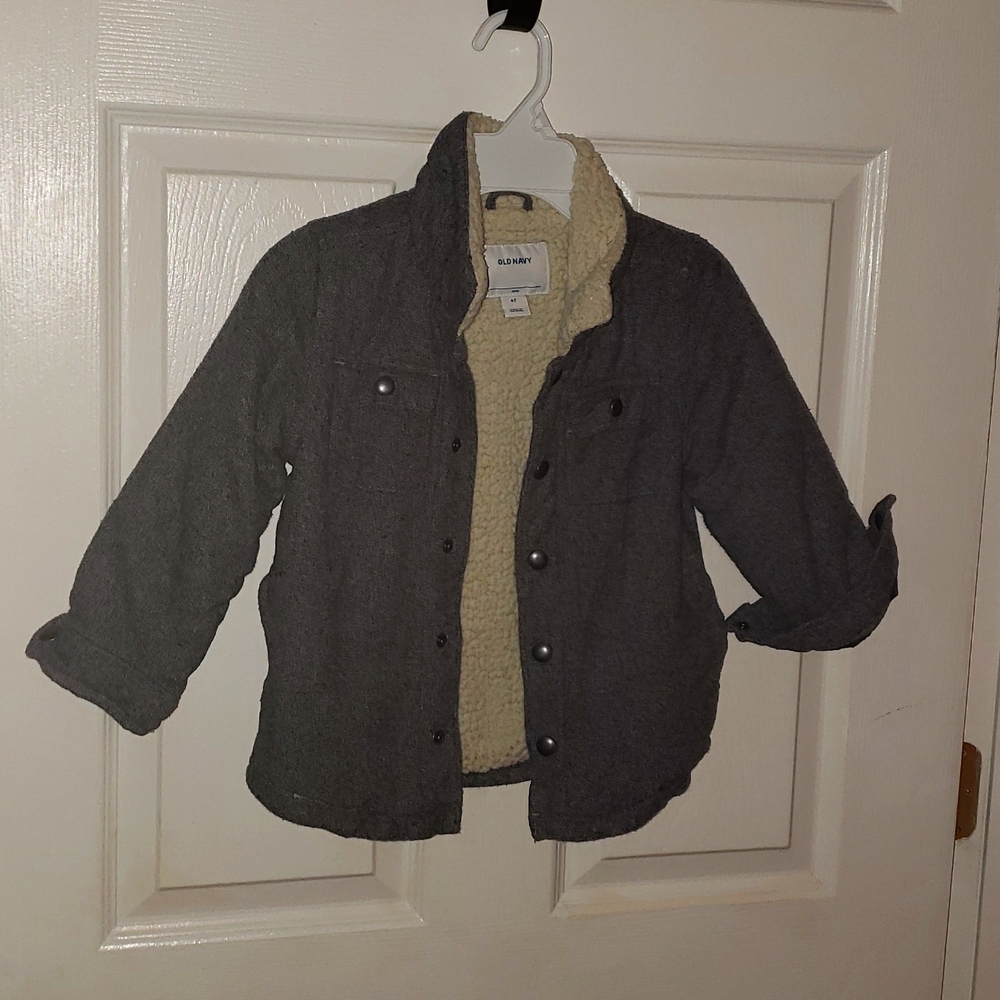 BOYS OLX TEXTURED  S BLACK JACK FAUX SHERPA JACKET 4T OLD NAVY